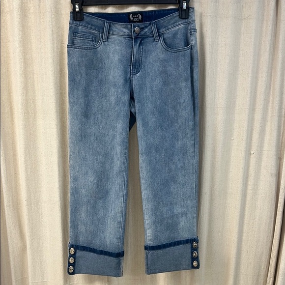 Blue Denim Cuffed Jeans with Button Details - A.Z.I - Picture 1 of 6